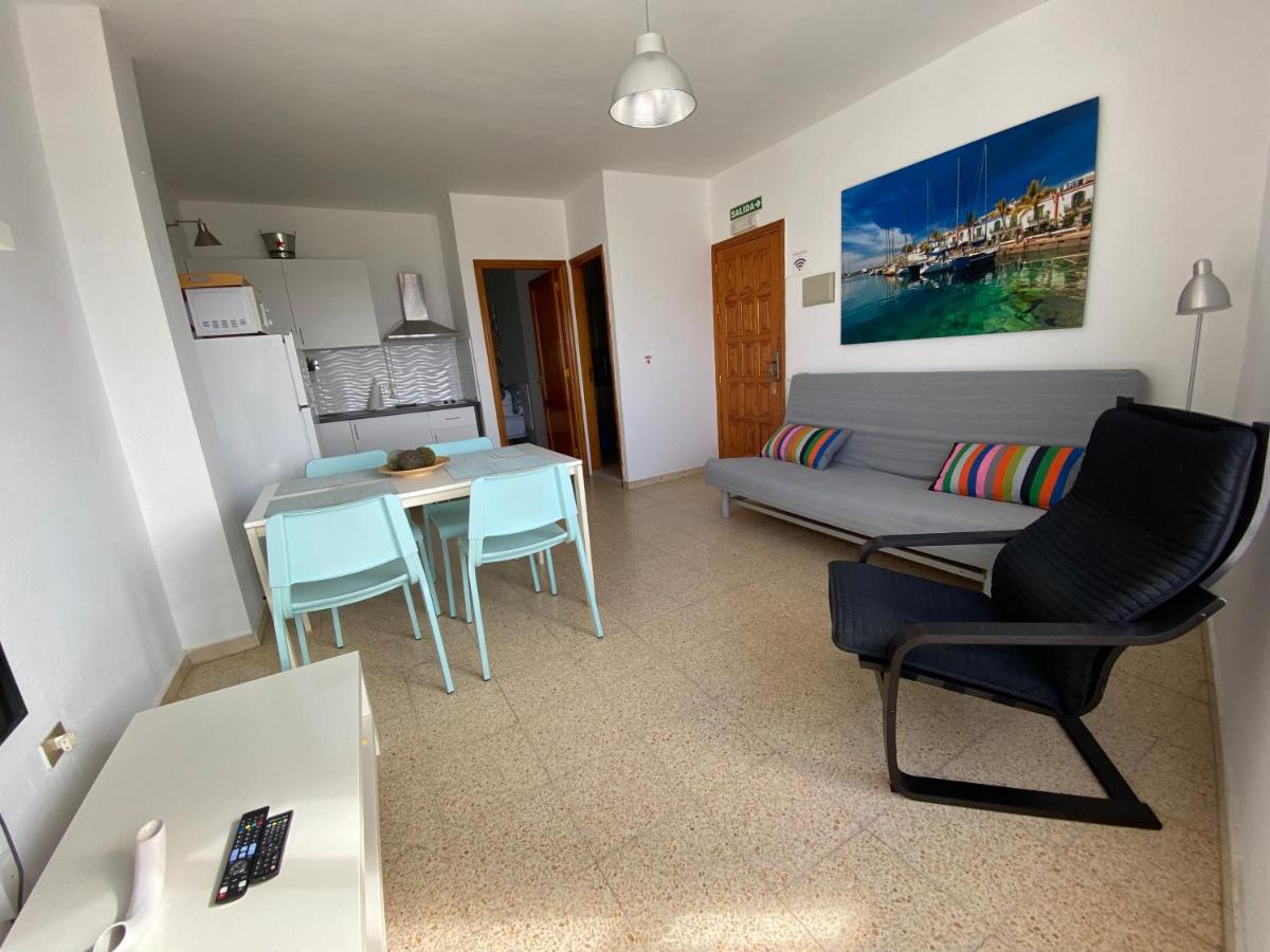 Las Brisas Mogan Apartamentos ปวยร์โต เด มอแกน ภายนอก รูปภาพ